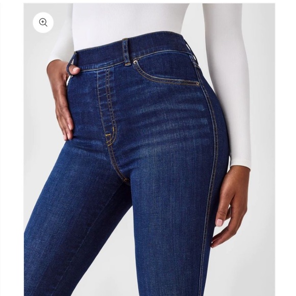 NWOT SPANX Smoothing Flare Jeans in Midnight Size 1X - Picture 4 of 9